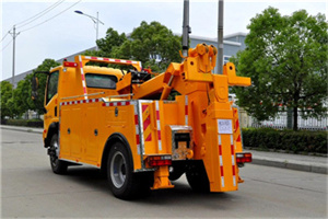 昭苏高速路拖车费